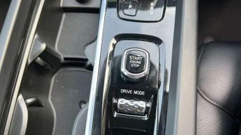 Volvo XC60 2.0 B5P [250] Momentum 5dr Geartronic