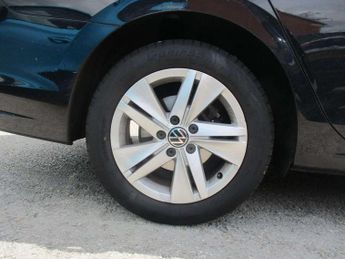 Volkswagen Golf Estate 1.0 eTSI Life 5dr DSG
