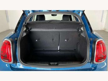 MINI Hatchback 5dr 1.5 Cooper Classic 5dr Auto