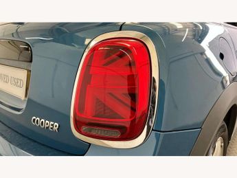 MINI Hatchback 5dr 1.5 Cooper Classic 5dr Auto