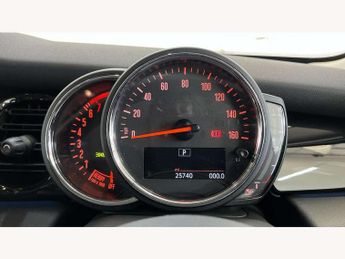 MINI Hatchback 5dr 1.5 Cooper Classic 5dr Auto