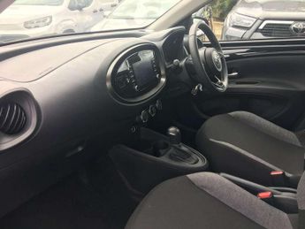 Toyota Aygo X 1.0 VVT-i Pure 5dr Auto