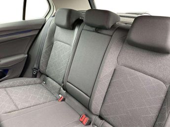 Volkswagen Golf 1.5 eTSI 150 Life 5dr DSG