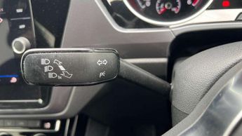 Volkswagen Touran 2.0 TDI R-Line 5dr DSG [7 Speed]