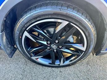 Toyota C-HR 1.8 Hybrid GR Sport 5dr CVT