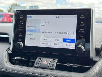 Toyota RAV4 2.5 VVT-i Hybrid Design 5dr CVT 2WD