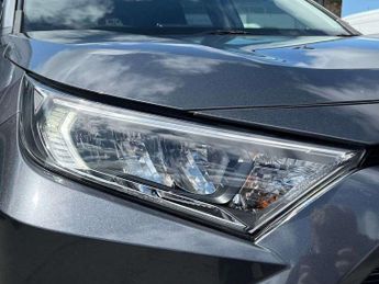 Toyota RAV4 2.5 VVT-i Hybrid Design 5dr CVT 2WD