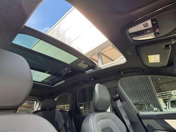 Volvo XC60 2.0 B4D R DESIGN Pro 5dr AWD Geartronic