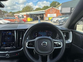 Volvo XC60 2.0 B4D R DESIGN Pro 5dr AWD Geartronic