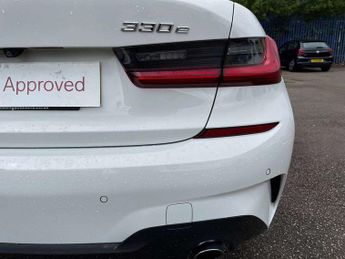 BMW 3 Series 330e M Sport 4dr Step Auto