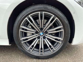 BMW 3 Series 330e M Sport 4dr Step Auto