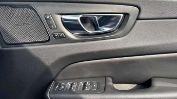Volvo XC60 2.0 T8 [390] Hybrid R DESIGN Pro 5dr AWD G tronic