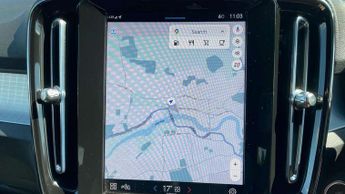Volvo XC40 2.0 B3P Core 5dr Auto