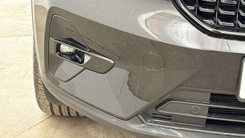 Volvo XC40 2.0 B3P Plus Dark 5dr Auto