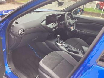 Nissan Juke 1.6 Hybrid N-Connecta 5dr Auto