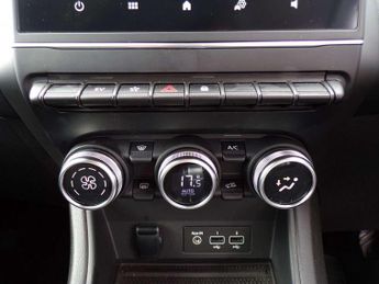 Renault Captur 1.6 E-TECH Hybrid 145 S Edition 5dr Auto