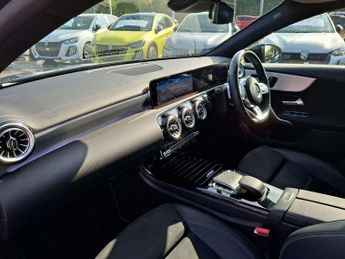 Mercedes-Benz A-Class A180 AMG Line Premium Plus Edition 5dr Auto