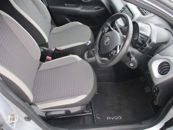 Toyota Aygo 1.0 VVT-i X-Play TSS 5dr