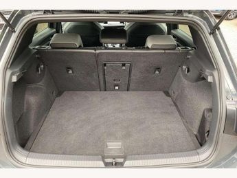 Volkswagen Golf 1.5 TSI R-Line 5dr