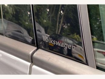 Volkswagen Golf 1.5 eTSI 150 R-Line 5dr DSG