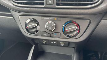 Hyundai i10 1.0 [63] Advance 5dr Auto [Nav]