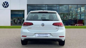 Volkswagen Golf 1.6 TDI SE [Nav] 5dr