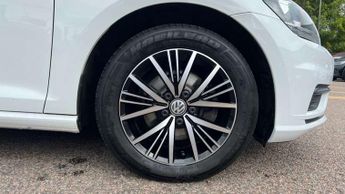 Volkswagen Golf 1.6 TDI SE [Nav] 5dr