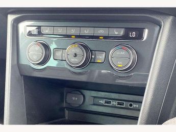Volkswagen Tiguan 2.0 TDi 150 4Motion R-Line Tech 5dr DSG