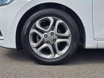 Hyundai i20 1.2 MPi Play 5dr