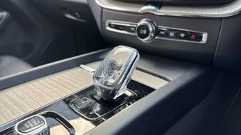 Volvo XC60 2.0 T8 390 Hybrid Inscription Pro 5dr AWD G tronic