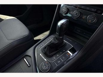 Volkswagen Tiguan 2.0 TDi 150 4Motion R-Line 5dr DSG