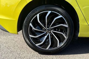 Volkswagen Golf 1.5 TSI 150 Life 5dr
