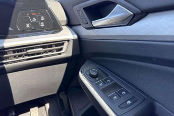Volkswagen Golf 1.5 TSI 150 Life 5dr