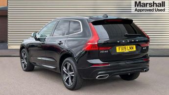 Volvo XC60 2.0 D4 R DESIGN 5dr AWD Geartronic