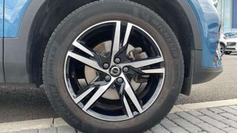 Volvo XC40 2.0 B3P Plus Dark 5dr Auto