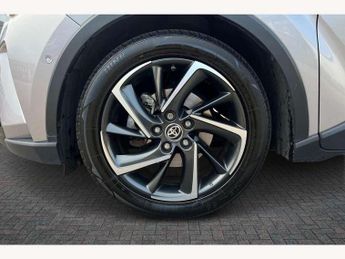 Toyota C-HR 1.8 Hybrid Dynamic 5dr CVT