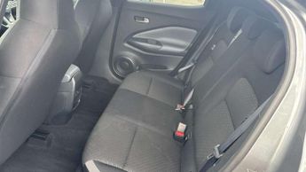 Nissan Juke 1.0 DiG-T 114 N-Connecta 5dr