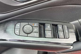 Nissan Qashqai 1.3 DiG-T MH 158 Premiere Edition 5dr Xtronic