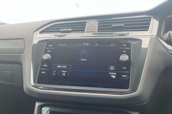 Volkswagen Tiguan 1.4 TSI eHybrid R-Line 5dr DSG