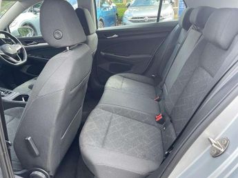 Volkswagen Golf 1.5 eTSI 150 Life 5dr DSG