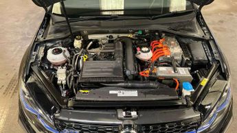 Volkswagen Golf GTE 1.4 TSI GTE Advance 5dr DSG