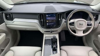 Volvo XC60 2.0 B5P Plus Dark 5dr AWD Geartronic