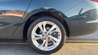 Vauxhall Astra Sports Tourer 1.4T 16V 150 SRi 5dr