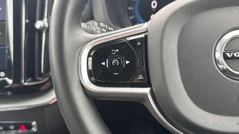 Volvo XC60 2.0 B5P Plus Dark 5dr AWD Geartronic