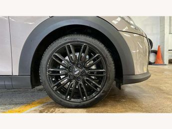 MINI Hatchback 5dr 1.5 Cooper Exclusive 5dr Auto