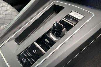 Volkswagen Golf 1.5 eTSI 150 R-Line 5dr DSG