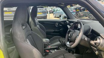 MINI Hatchback 1.5 Cooper Sport Premium 3dr Auto