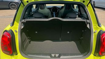 MINI Hatchback 1.5 Cooper Sport Premium 3dr Auto