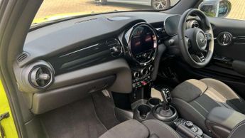 MINI Hatchback 1.5 Cooper Sport Premium 3dr Auto