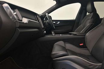 Volvo XC60 2.0 B4D R DESIGN 5dr AWD Geartronic